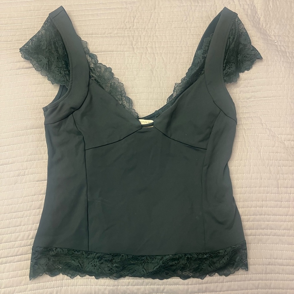 SOLD‼️ Free People Better Not Lace Trim Cap Sleeve Top